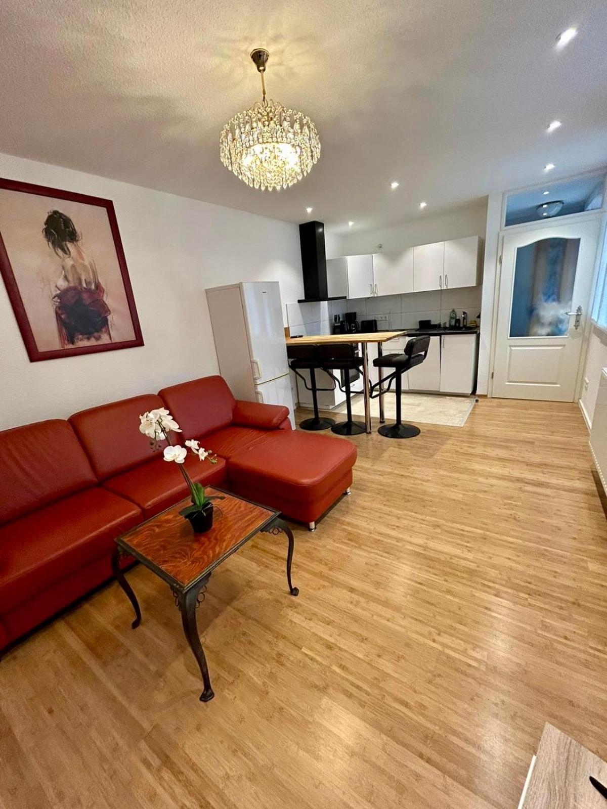 Exklusives Haus, Ruhig Gelegen Im Innenhof, Zentral, Lichtdurchflutet Zustellbett,Babybett Bei Bedarf Karlsruhe Exteriér fotografie